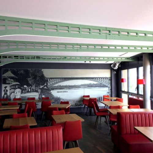 plafond-et-mur-acoustique-restaurant-la-belle-equipe-la-joneliere-44-toile-tendue-mur-plafond-tendu-ar-men-decoration.jpg