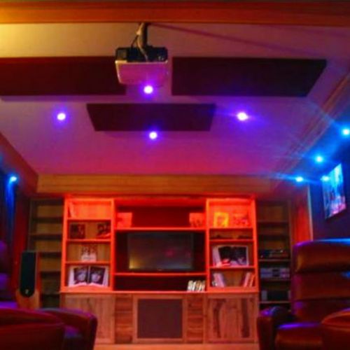 plafond-acoustique-salle-video-treilleres-44-toile-tendue-mur-plafond-tendu-ar-men-decoration.jpg