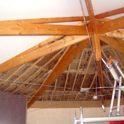 plafond-acoustique-entre-poutres-chateaubriand-toile-tendue-mur-plafond-tendu-ar-men-decoration.jpg