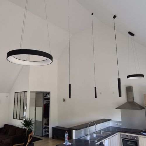 Acoustique - plafond tendu Blanc Mat dans une grande pièce de vie