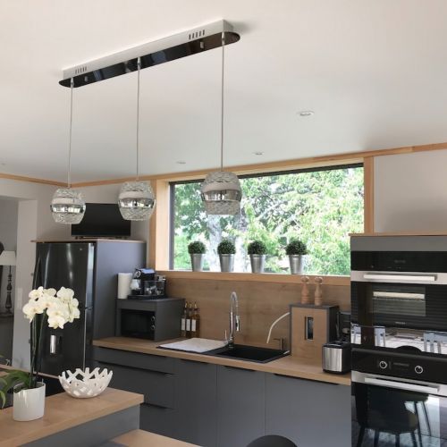 Toiles unies - cuisine avec adaptation de suspension et spots led