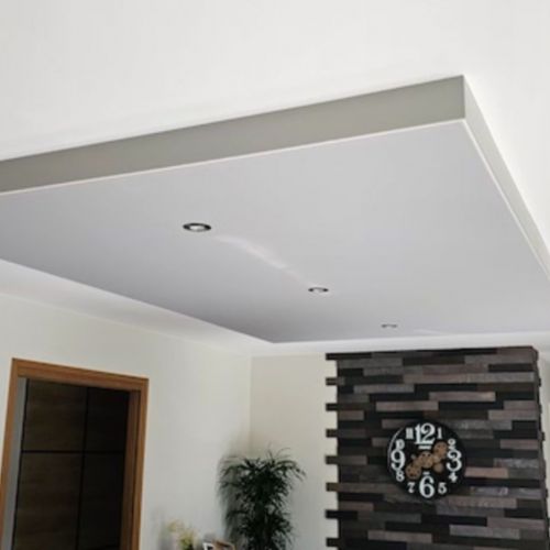 Plafond avec caisson acoustique - pièce de vie