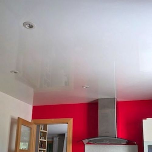 Plafond tendu blanc laqué - cuisine - sucé sur erdre